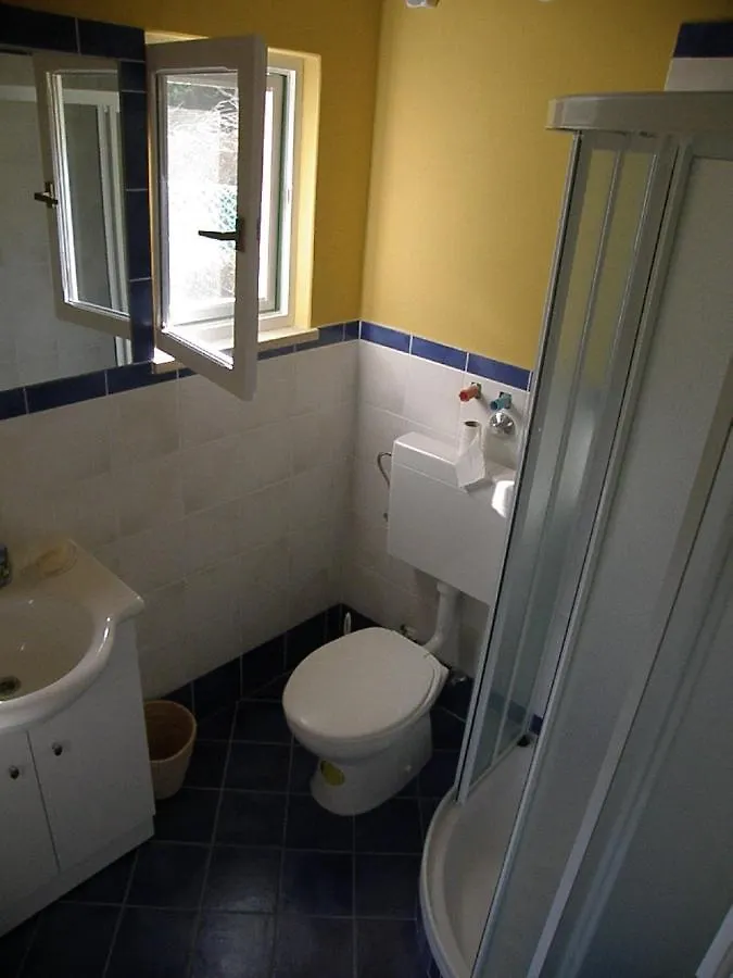 Losinj House Robinzon Studencic Island Losinj Čunski Croacia